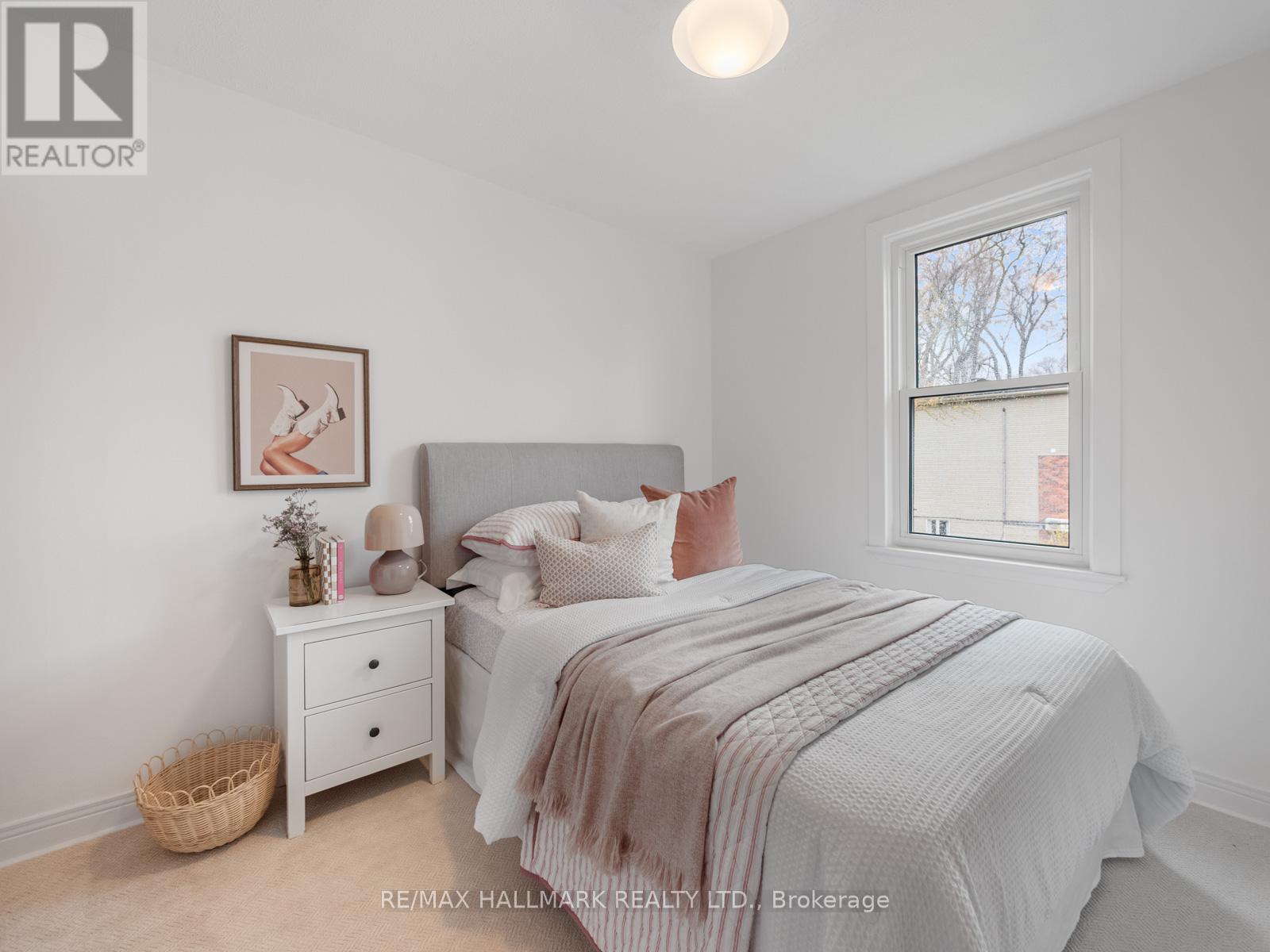 88 Eastwood Road, Toronto, Ontario  M4L 2C8 - Photo 26 - E13052026