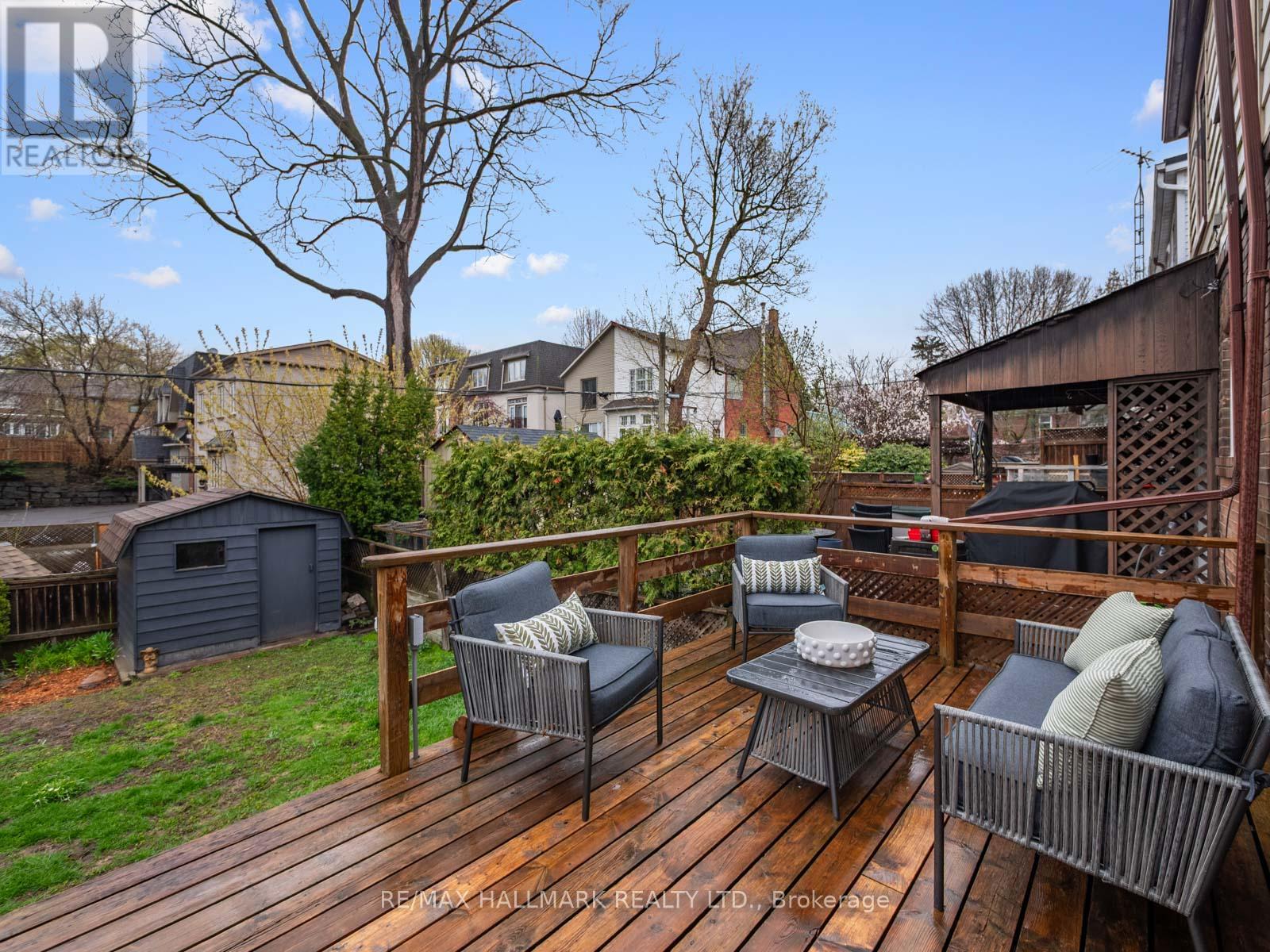 88 Eastwood Road, Toronto, Ontario  M4L 2C8 - Photo 42 - E13052026