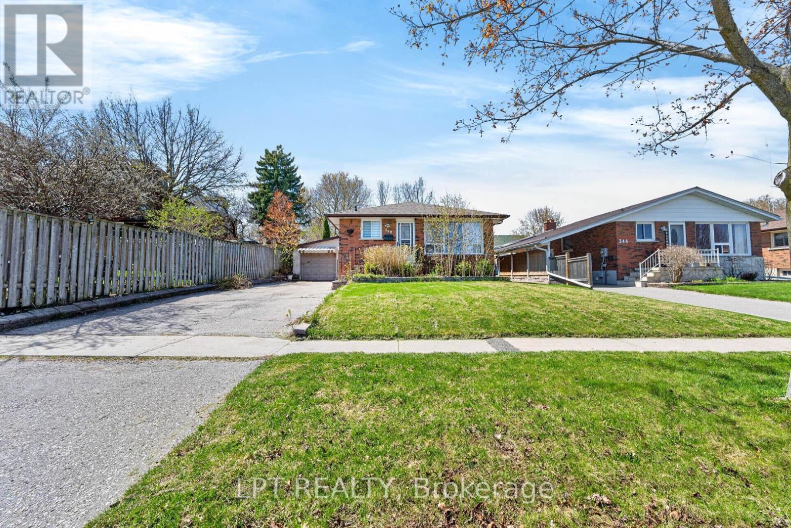 340 Fairlawn Street, Oshawa, Ontario  L1J 4R3 - Photo 2 - E13052138