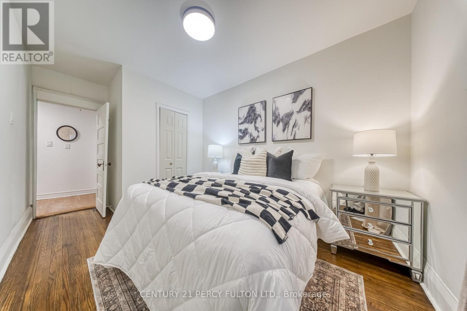 10 Redwood Avenue, Toronto, Ontario  M4L 2S6 - Photo 13 - E13052168