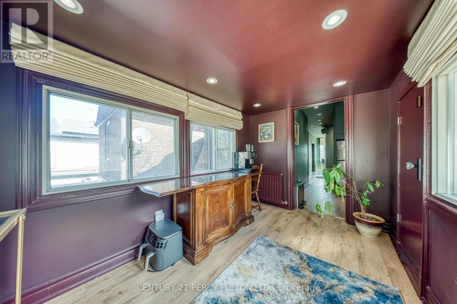 10 Redwood Avenue, Toronto, Ontario  M4L 2S6 - Photo 23 - E13052168