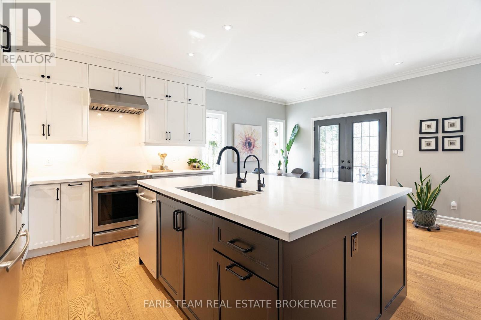 1986 Forest Valley Drive, Innisfil, Ontario  L9S 4A5 - Photo 9 - N13051986