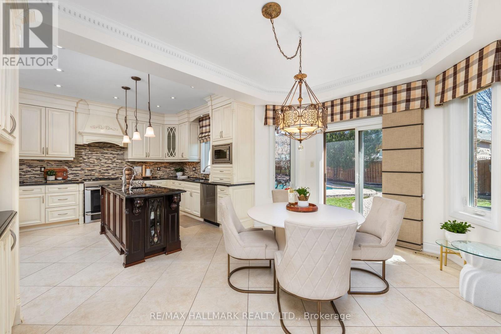 39 Fairmont Avenue, Vaughan (Maple), Ontario  L6A 2P1 - Photo 8 - N13052006