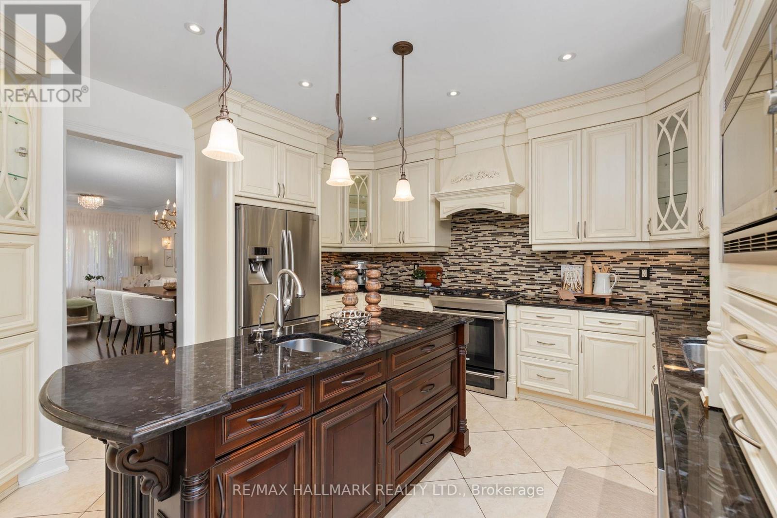 39 Fairmont Avenue, Vaughan (Maple), Ontario  L6A 2P1 - Photo 9 - N13052006