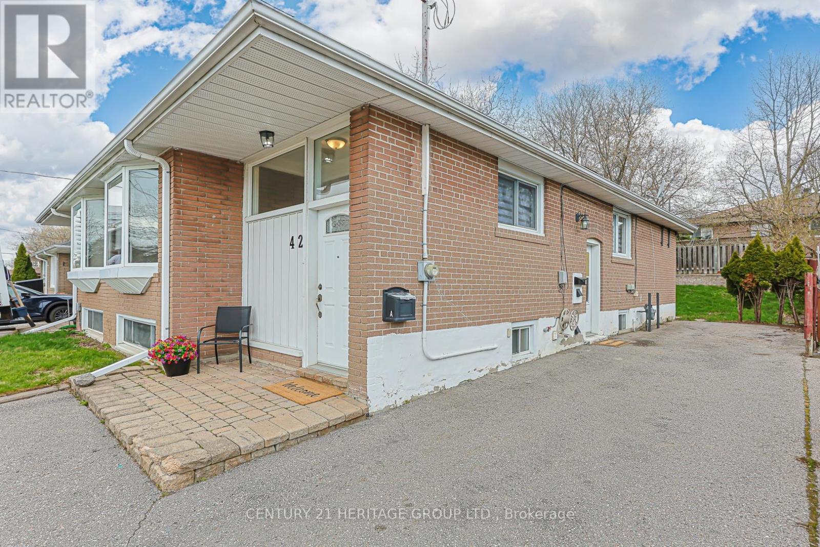 42 Lindsay Avenue, Newmarket, Ontario  L3Y 4N6 - Photo 11 - N13052010