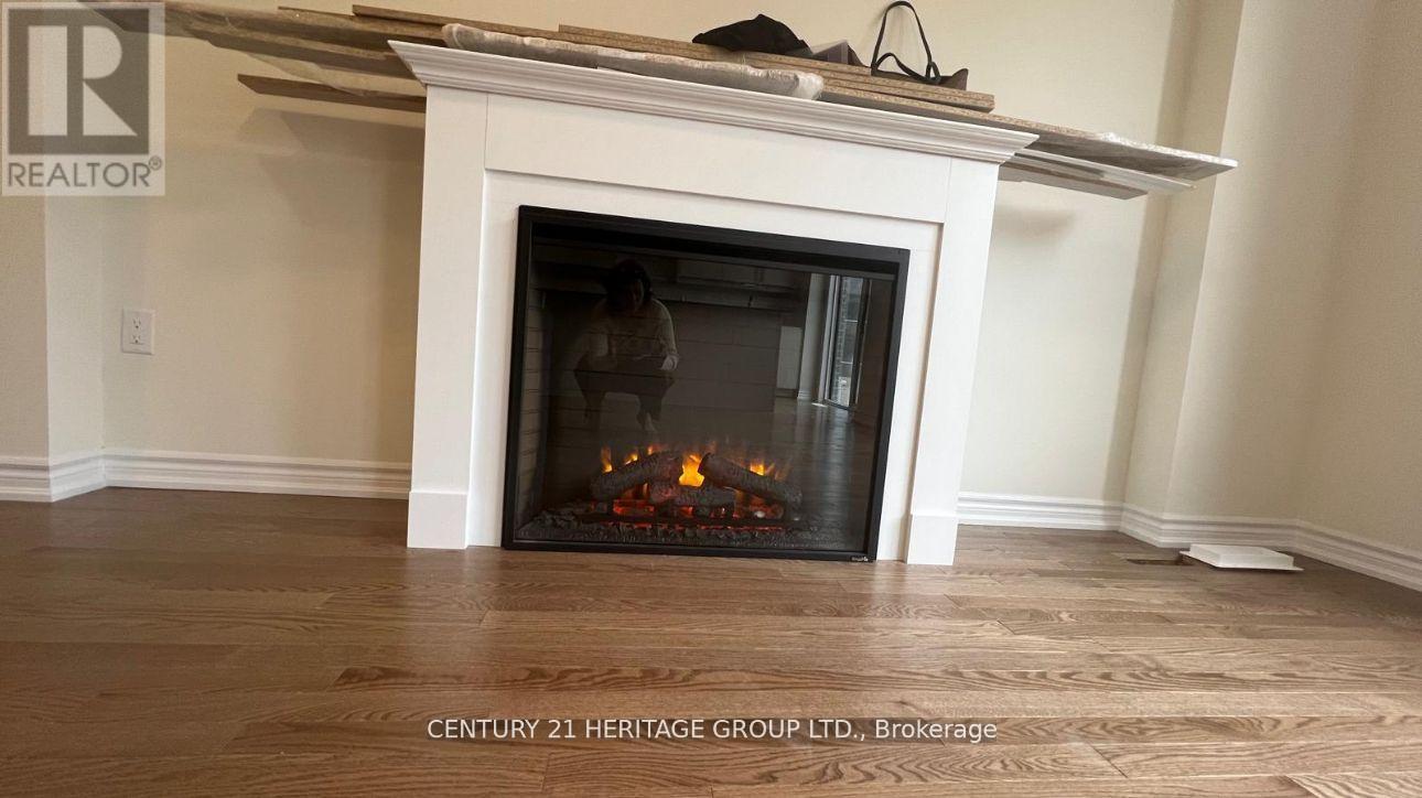 22 Blick Crescent, Aurora, Ontario  L4G 7Y9 - Photo 3 - N13052014