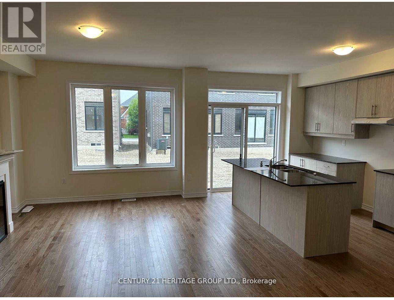 22 Blick Crescent, Aurora, Ontario  L4G 7Y9 - Photo 6 - N13052014