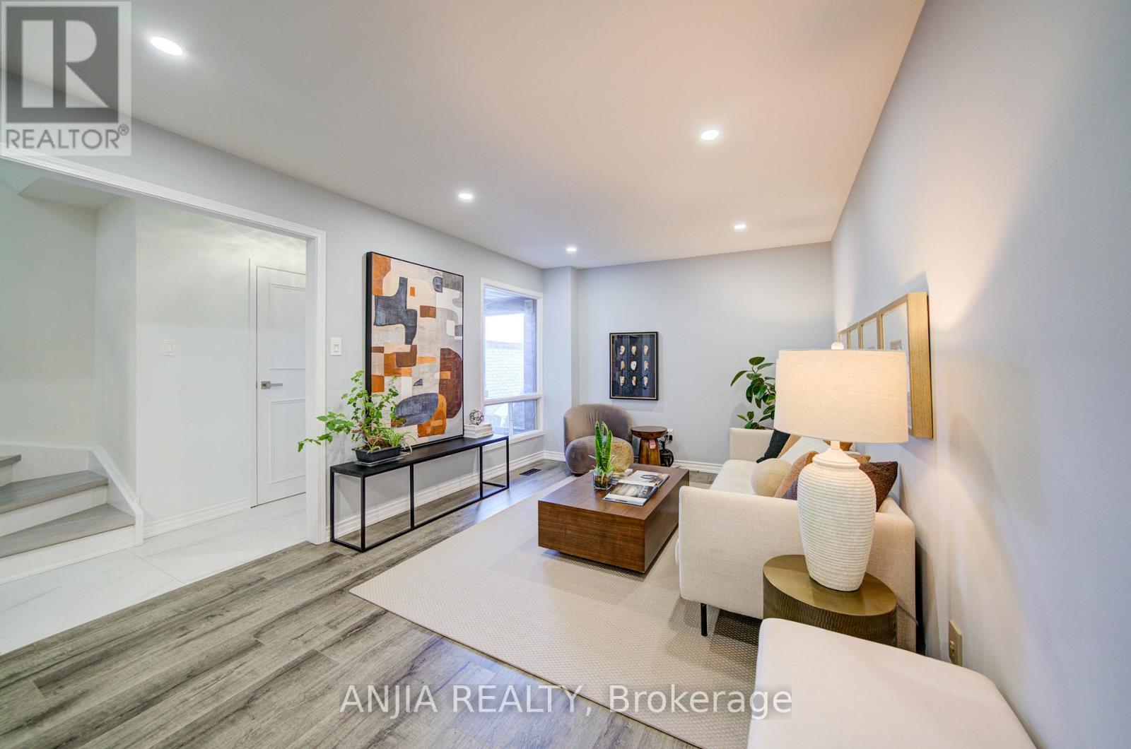 83 Mcclintock Crescent, Vaughan, Ontario  L4J 2S8 - Photo 7 - N13052086