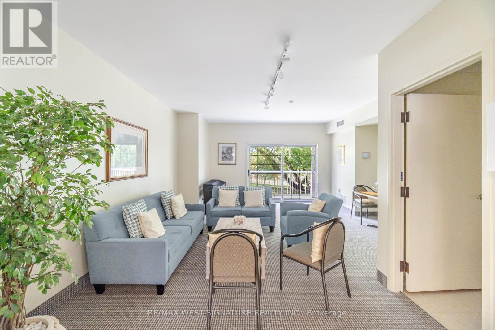 102 - 75 Treelawn Boulevard, Vaughan, Ontario  L0J 1C0 - Photo 5 - N13052146