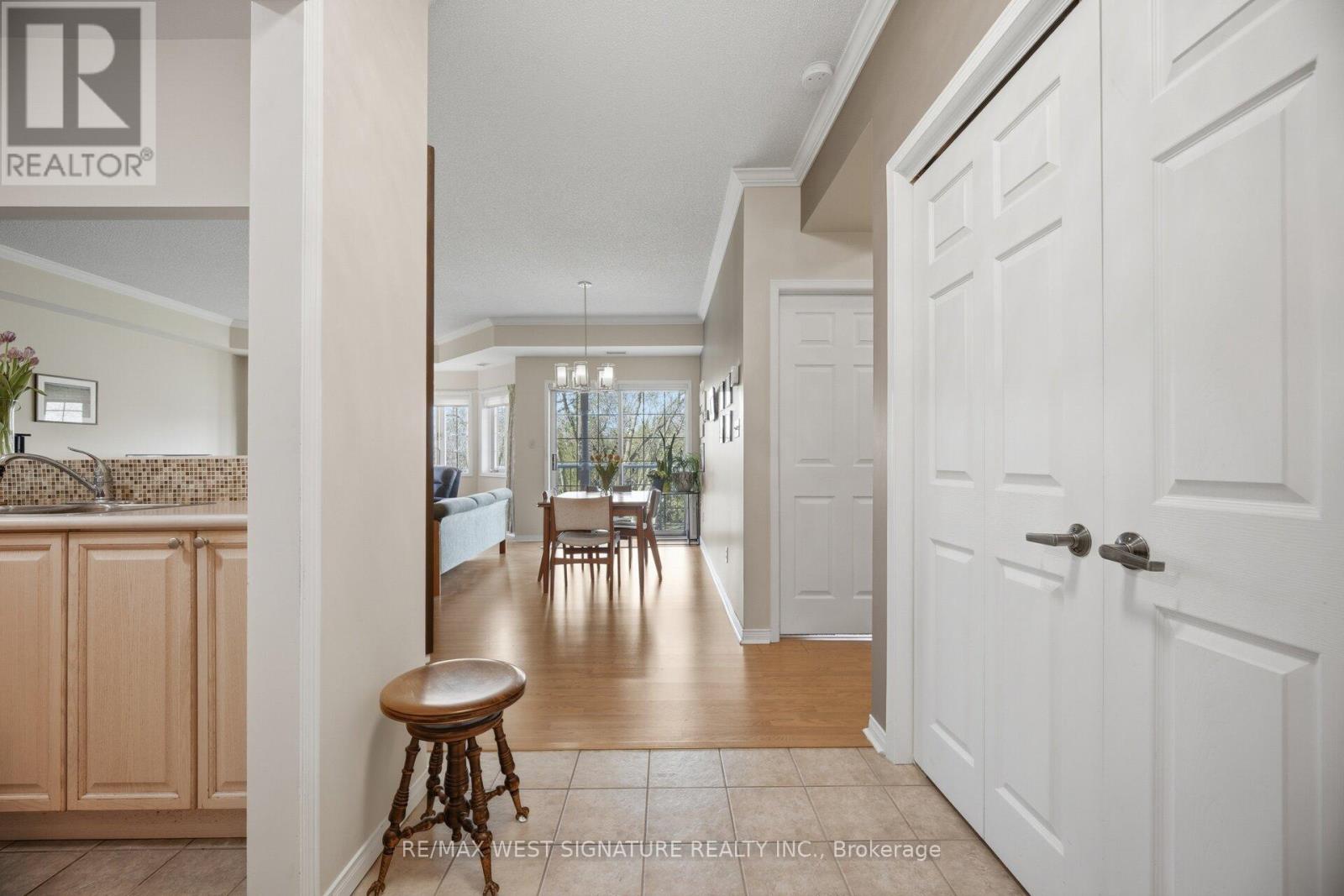 102 - 75 Treelawn Boulevard, Vaughan, Ontario  L0J 1C0 - Photo 9 - N13052146