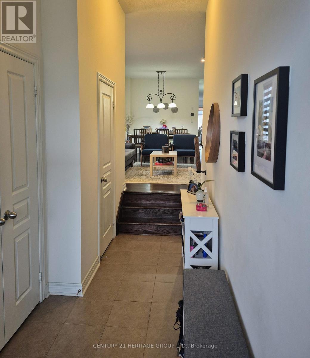 67 Port Arthur Crescent, Richmond Hill, Ontario  L4E 0Z9 - Photo 4 - N13052190