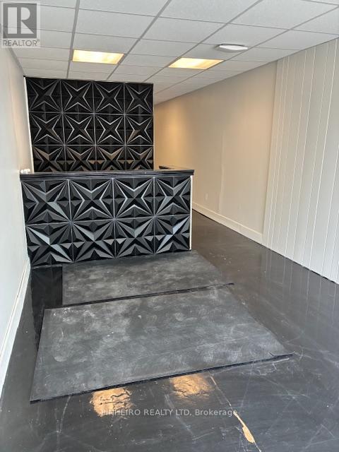 A - 354 Wellington Street, London East, Ontario  N6A 3N8 - Photo 3 - X12844986