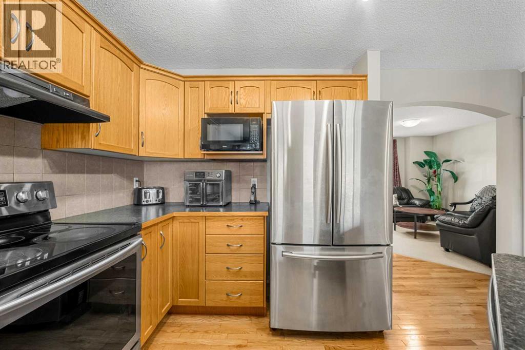 83 Saddlebrook Gardens Ne, Calgary, Alberta  T3J 5M5 - Photo 14 - A2296080