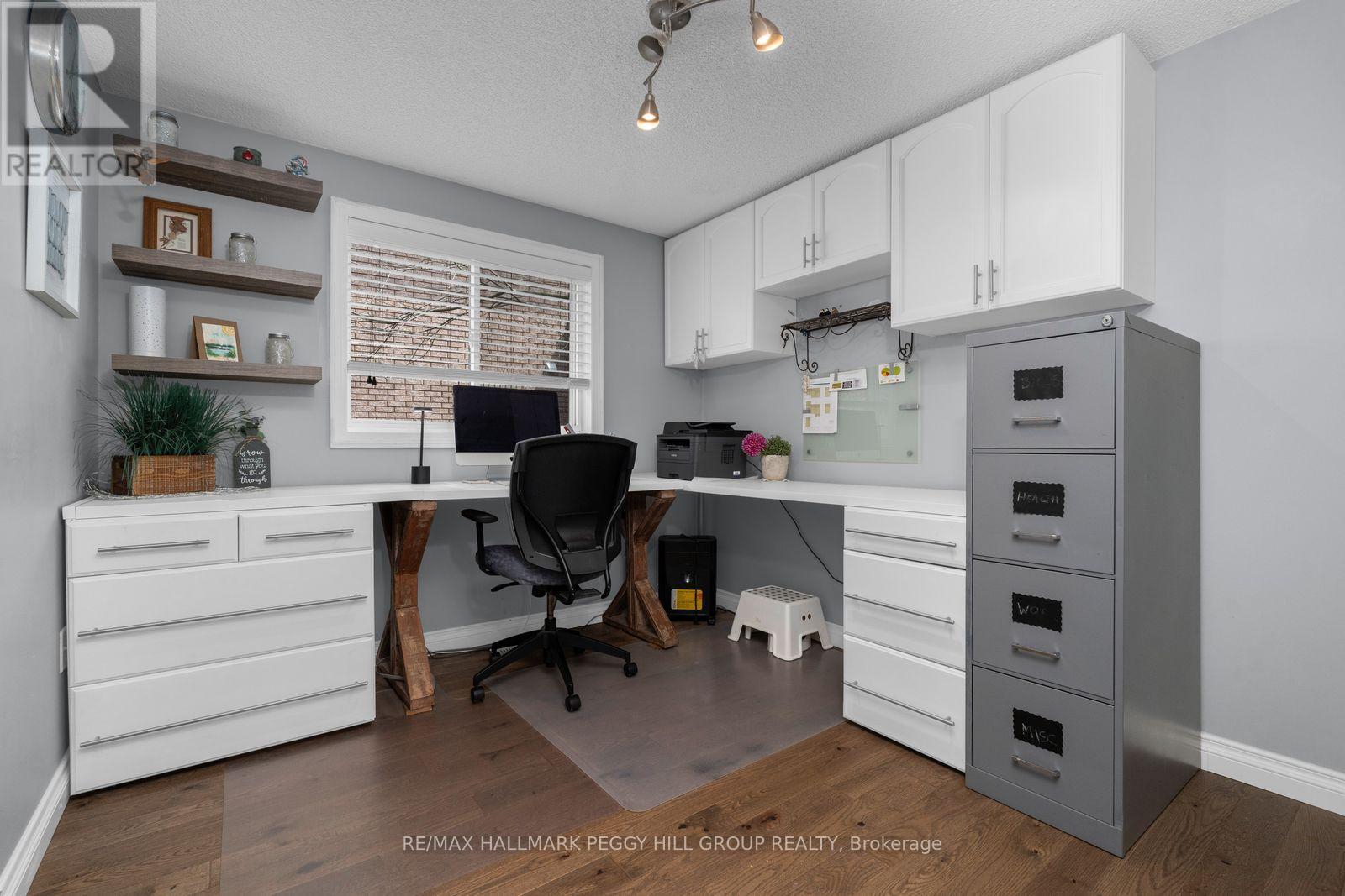 8 Holly Meadow Road, Barrie (Holly), Ontario  L4N 8S2 - Photo 10 - S13052050