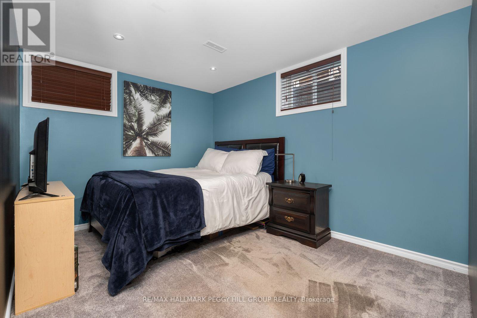 8 Holly Meadow Road, Barrie (Holly), Ontario  L4N 8S2 - Photo 14 - S13052050