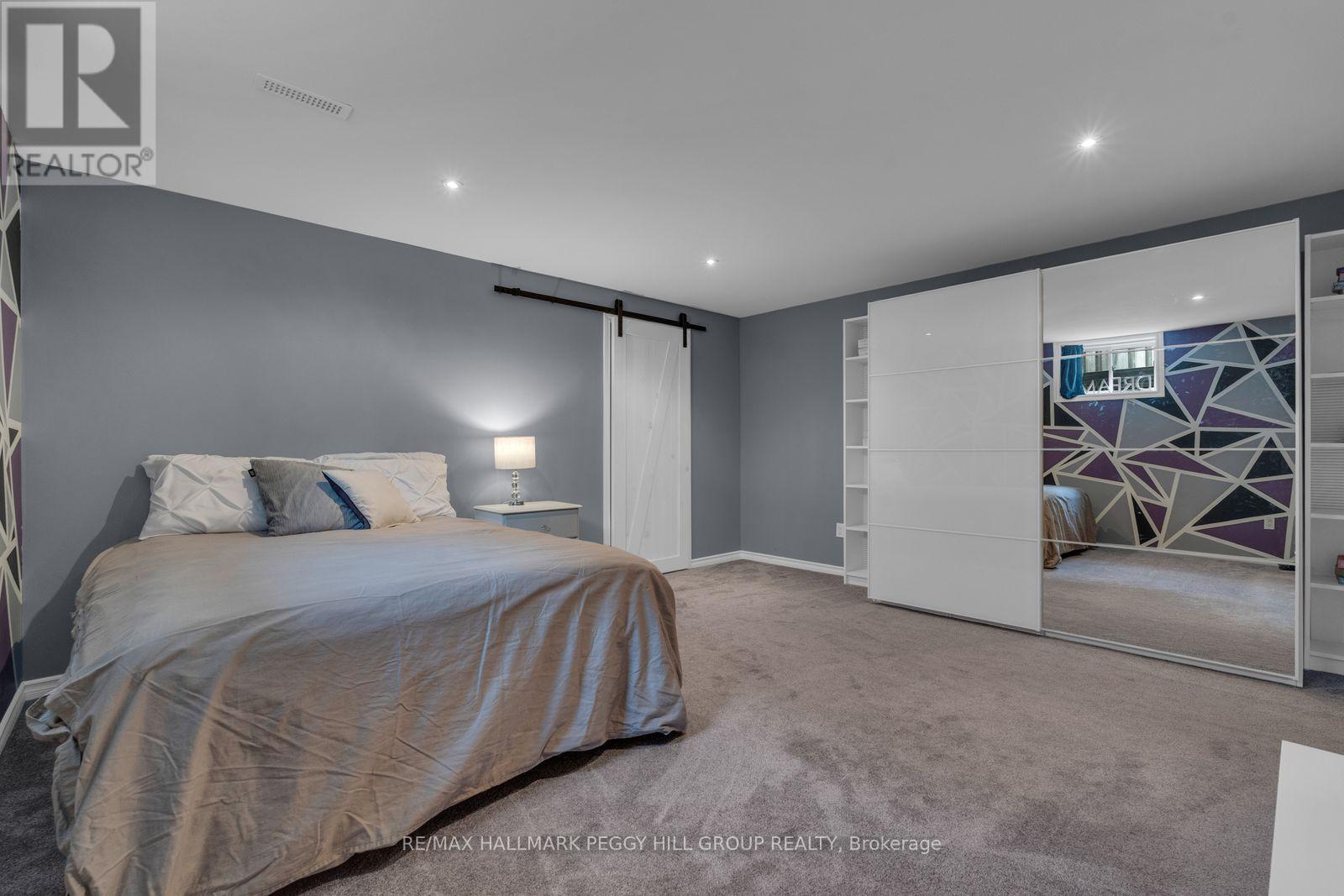 8 Holly Meadow Road, Barrie (Holly), Ontario  L4N 8S2 - Photo 15 - S13052050