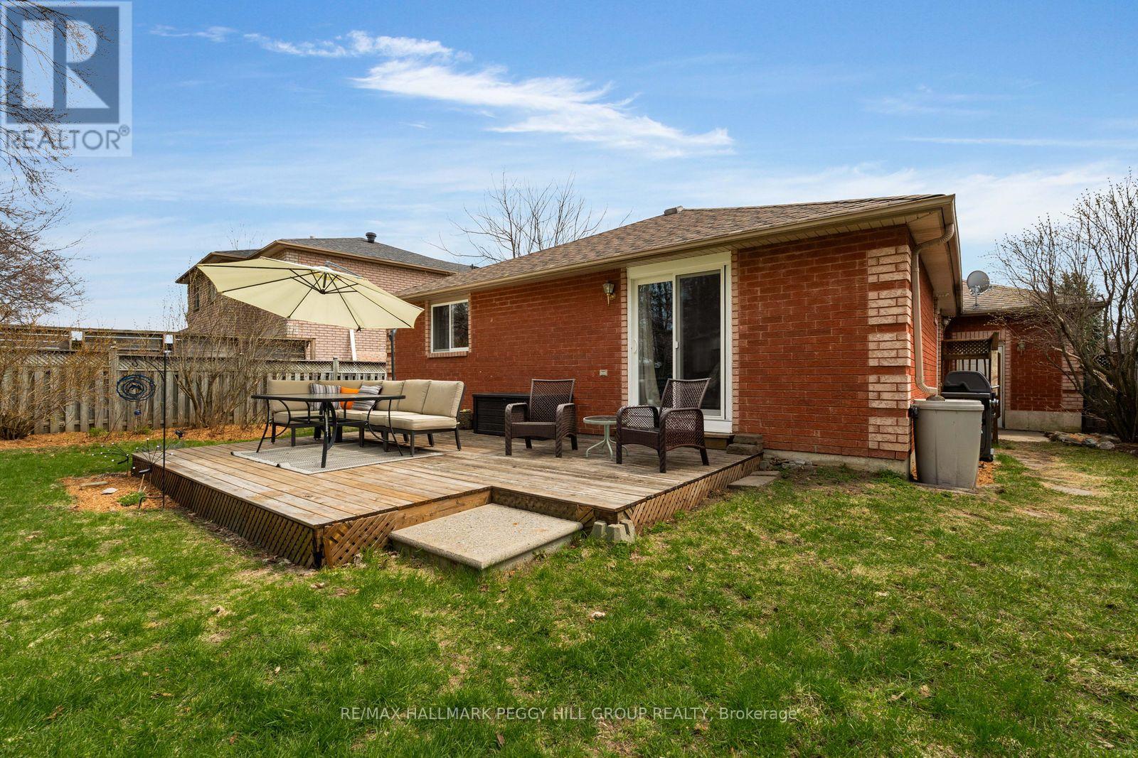 8 Holly Meadow Road, Barrie (Holly), Ontario  L4N 8S2 - Photo 18 - S13052050