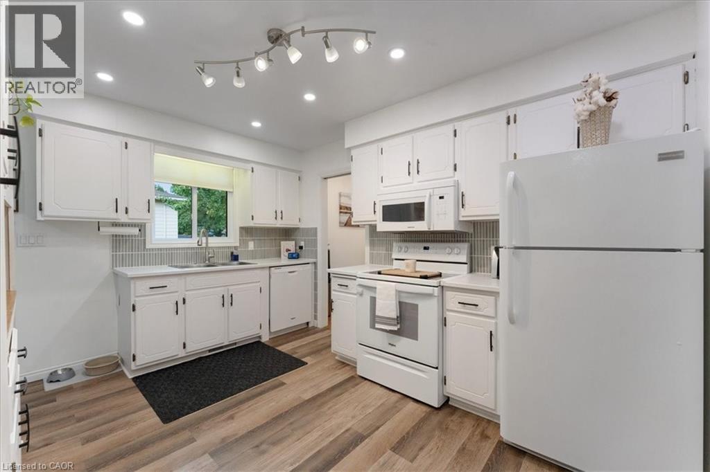 32 Donly Drive N, Simcoe, Ontario  N3Y 4Z8 - Photo 17 - 40824837