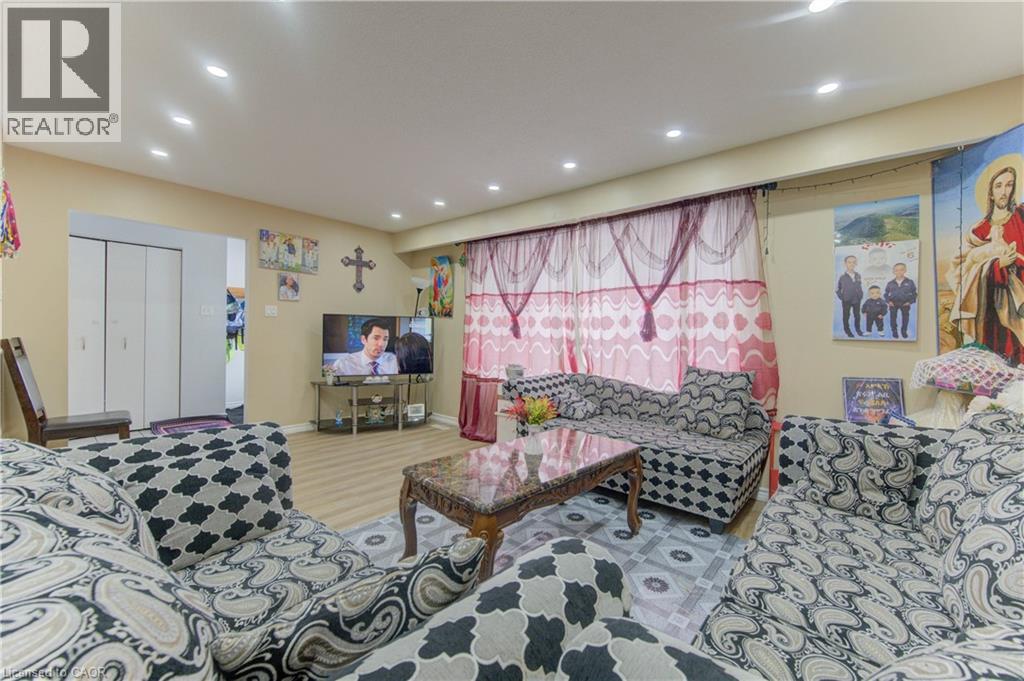 110 Hazelglen Drive, Kitchener, Ontario  N2M 2E5 - Photo 6 - 40824806