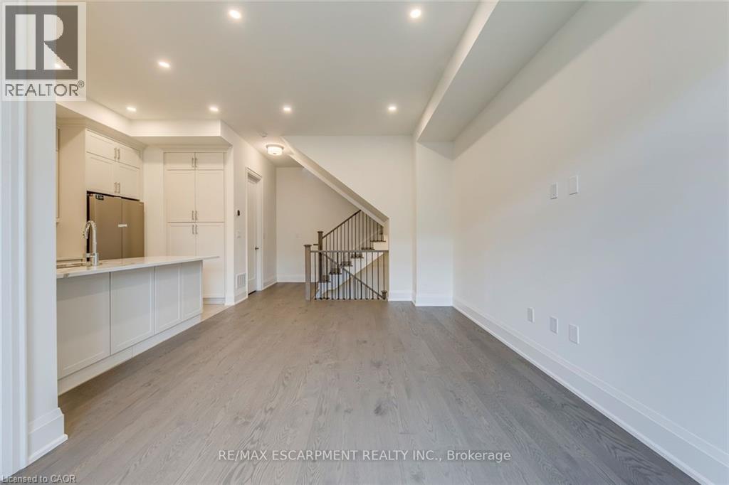 3323 Azam Way, Oakville, Ontario  L6M 5S3 - Photo 11 - 40824122