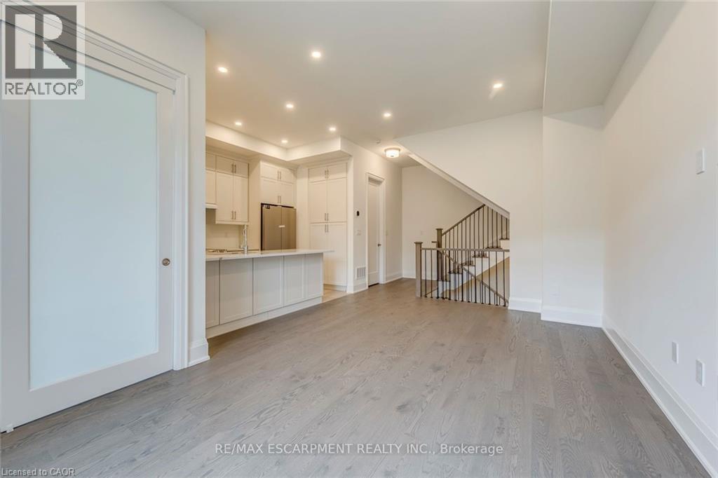 3323 Azam Way, Oakville, Ontario  L6M 5S3 - Photo 12 - 40824122