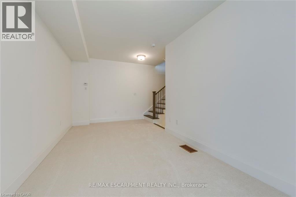 3323 Azam Way, Oakville, Ontario  L6M 5S3 - Photo 5 - 40824122