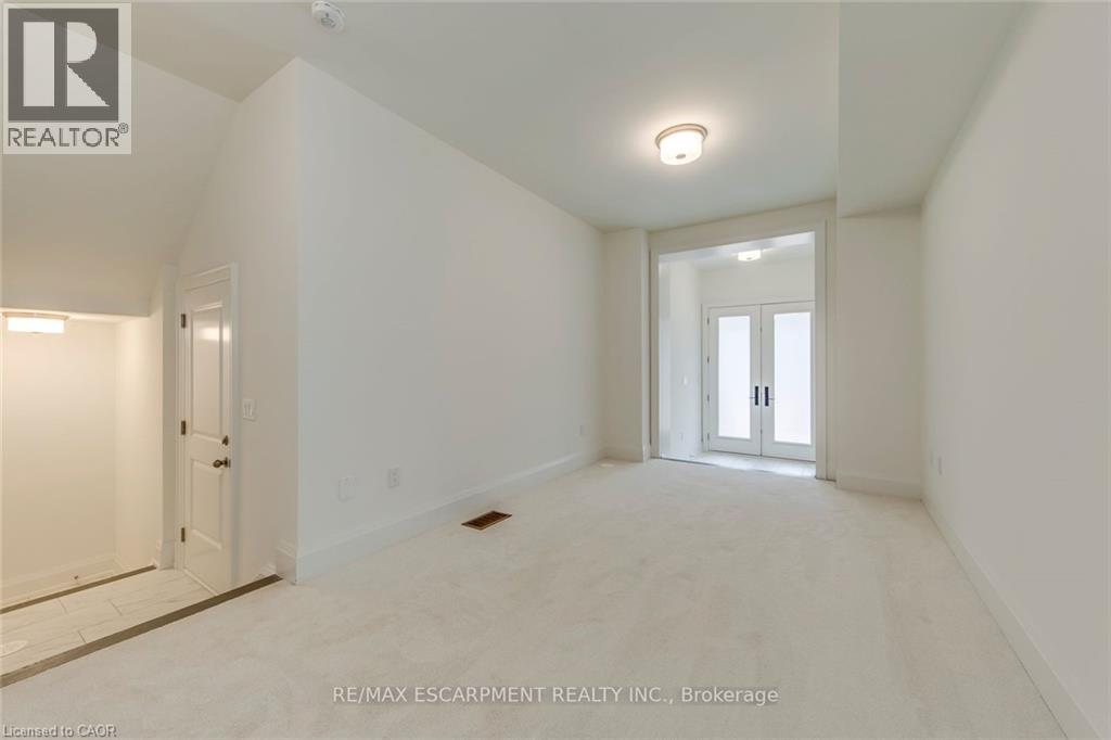 3323 Azam Way, Oakville, Ontario  L6M 5S3 - Photo 7 - 40824122