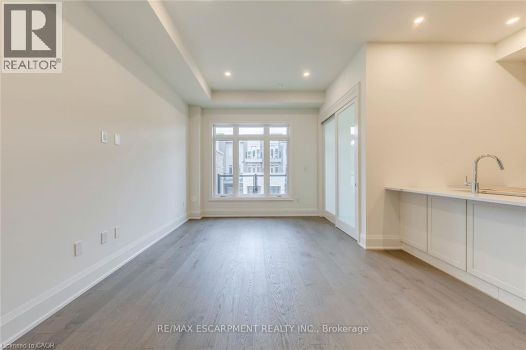 3323 Azam Way, Oakville, Ontario  L6M 5S3 - Photo 9 - 40824122