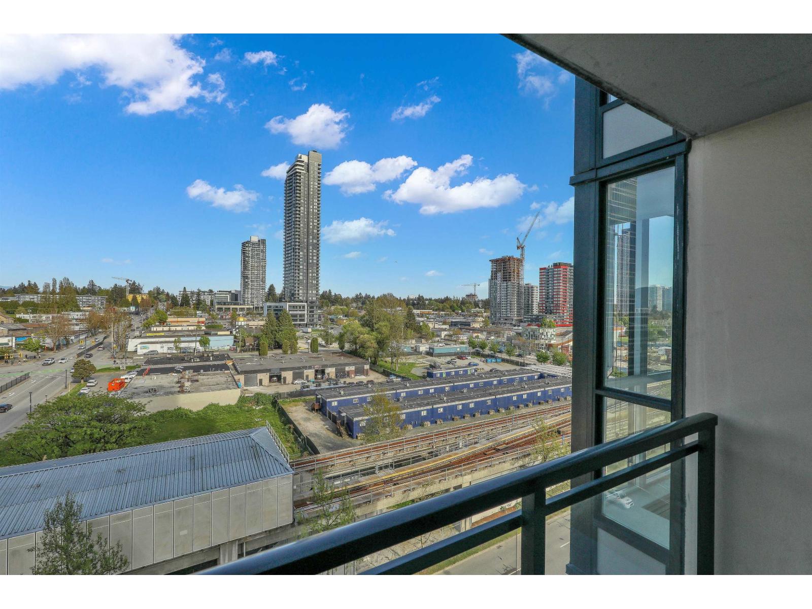 1011 10777 University Drive, Surrey, British Columbia  V3T 0E6 - Photo 4 - R3116597