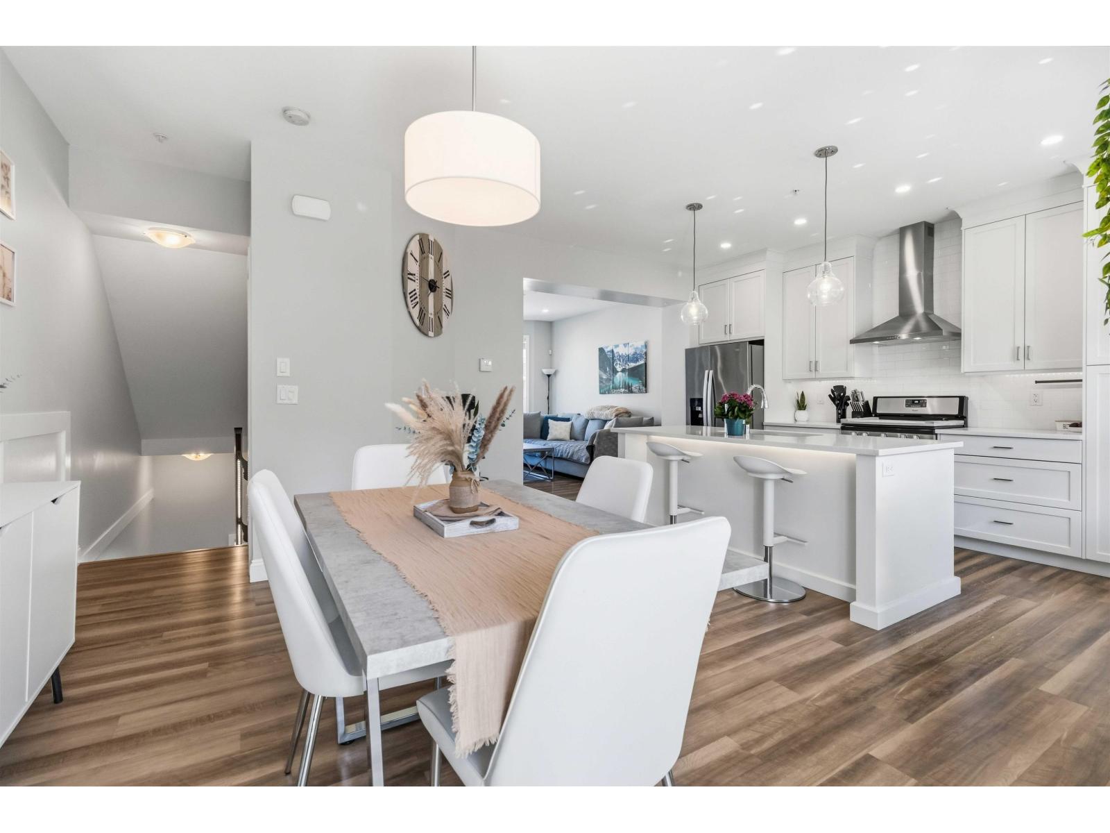 5529 Driftwood Street, Sardis South, Chilliwack, British Columbia  V2R 6A3 - Photo 12 - R3115849