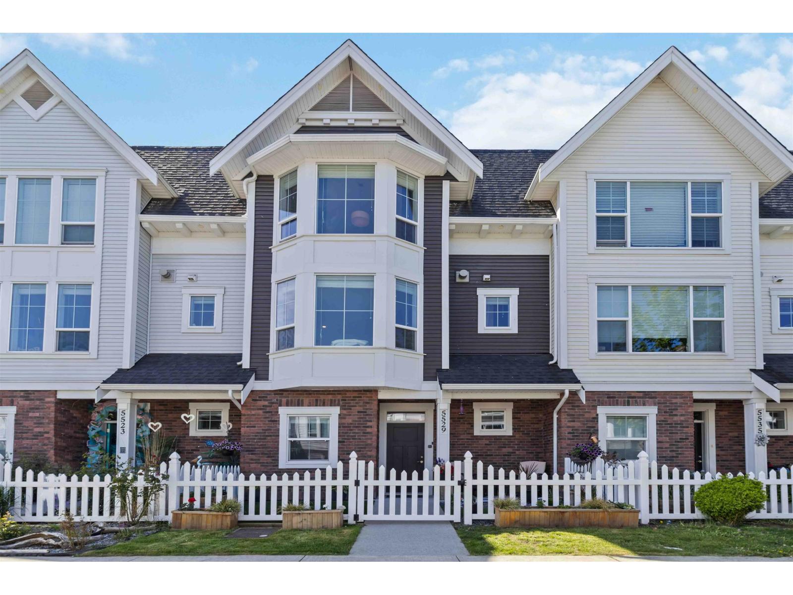 5529 DRIFTWOOD STREET|Sardis South, Chilliwack, British Columbia