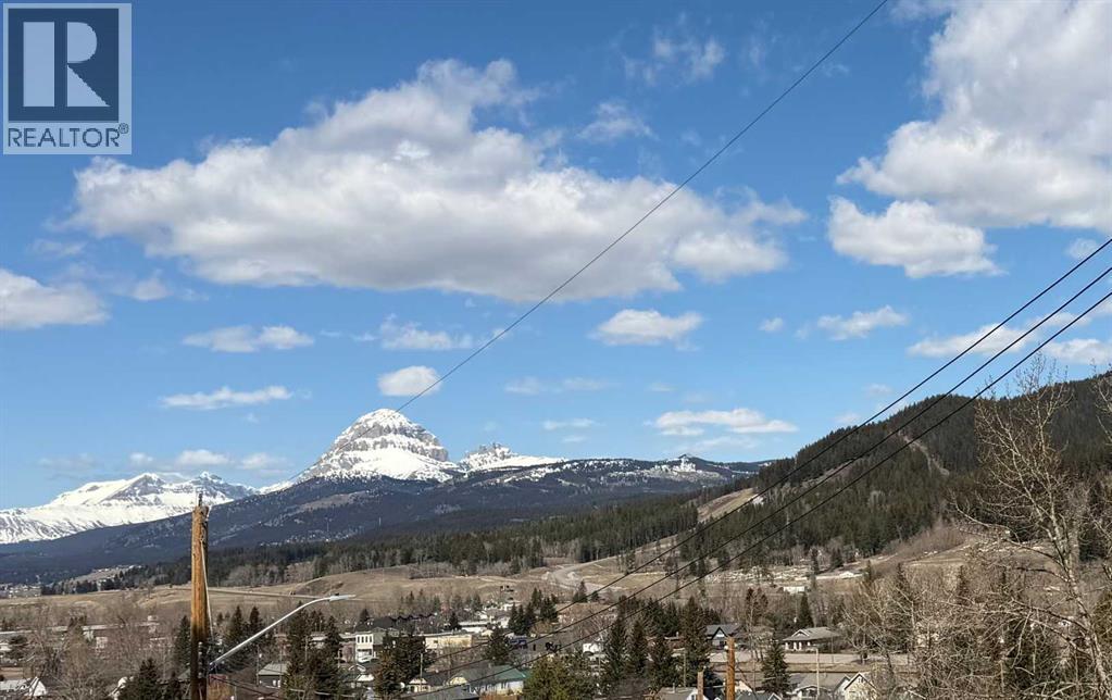 13521 15 Avenue, Blairmore, Alberta  T0K 0E0 - Photo 6 - A2289484