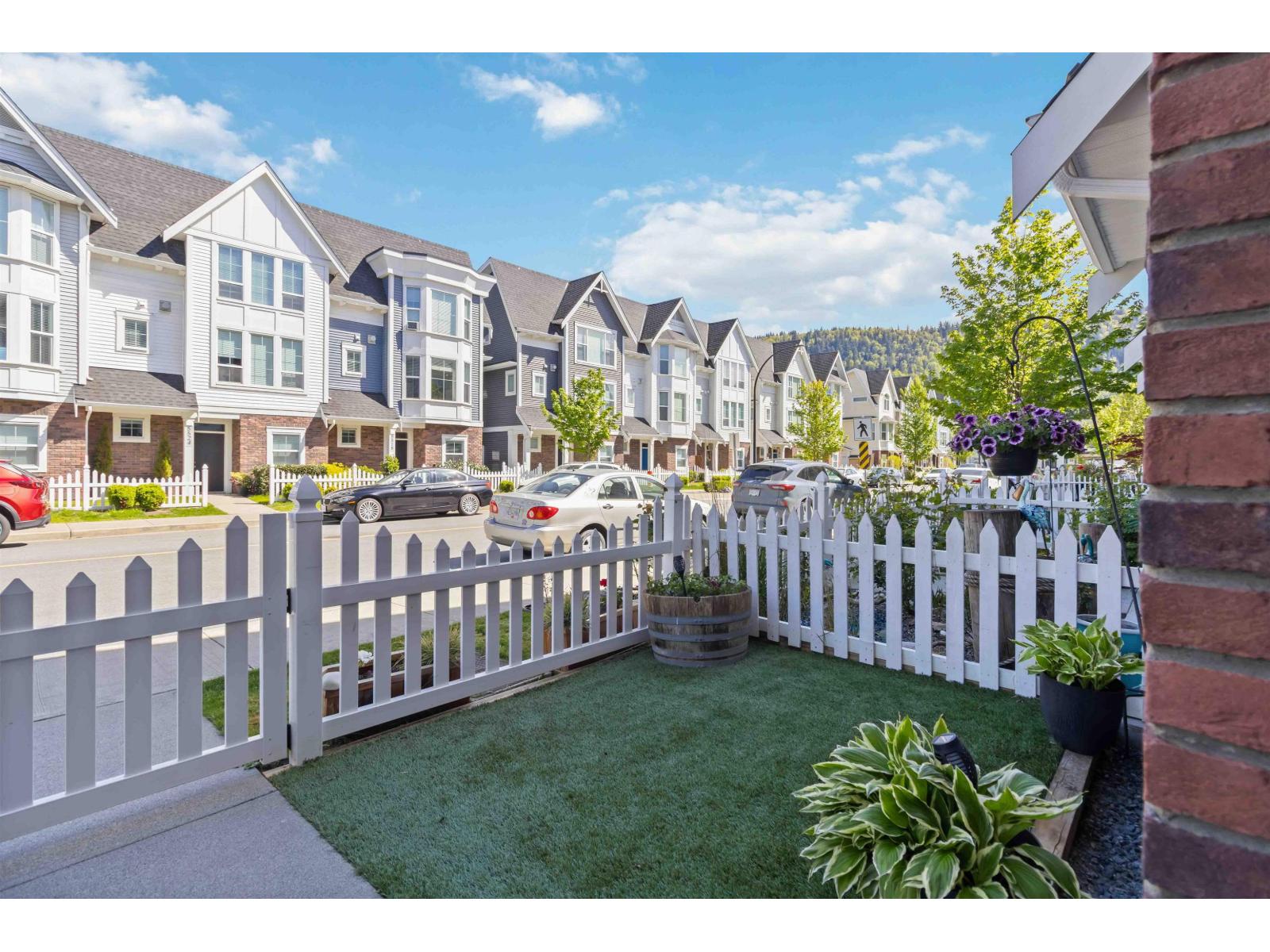 5529 Driftwood Street, Sardis South, Chilliwack, British Columbia  V2R 6A3 - Photo 6 - R3115849