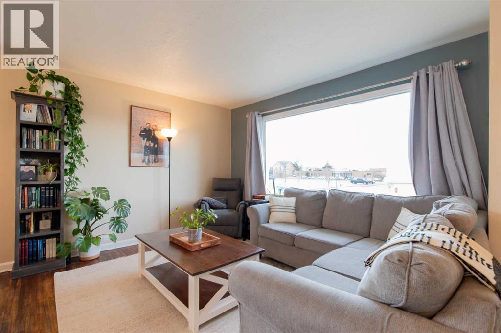 304 21 Street, Fort Macleod, Alberta  T0L 0Z0 - Photo 8 - A2291424