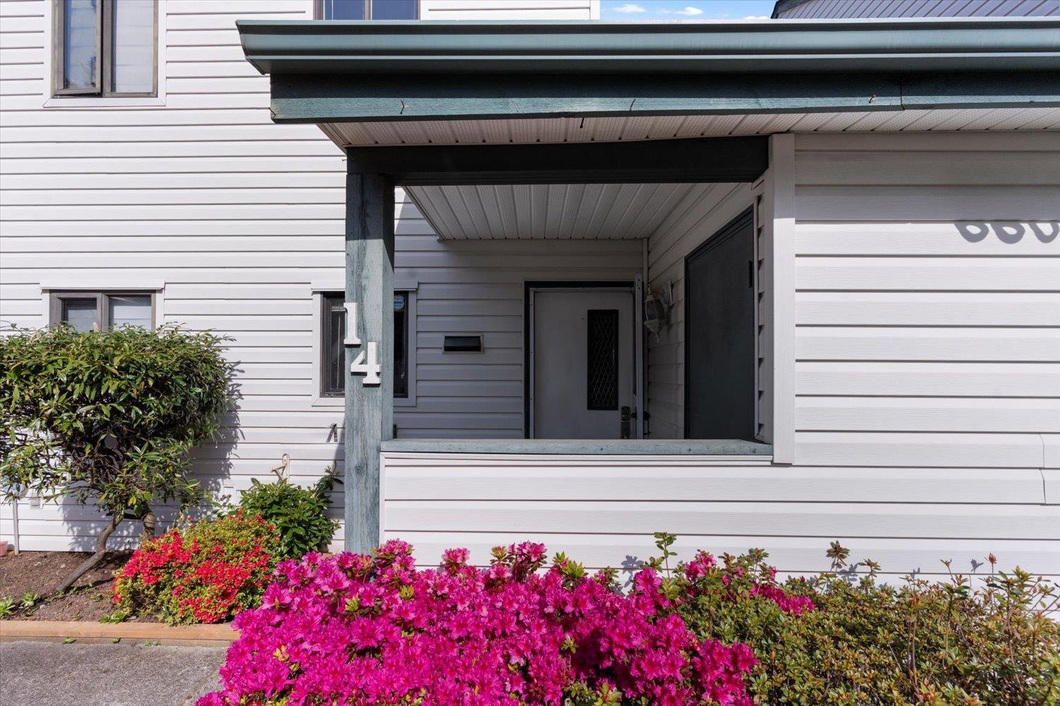 14 6609 138 Street, Surrey, British Columbia  V3W 5G7 - Photo 2 - R3115856