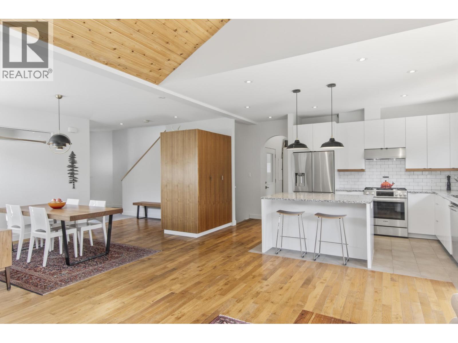 1007 Jay Crescent, Squamish, British Columbia  V8B 0P2 - Photo 7 - R3115748