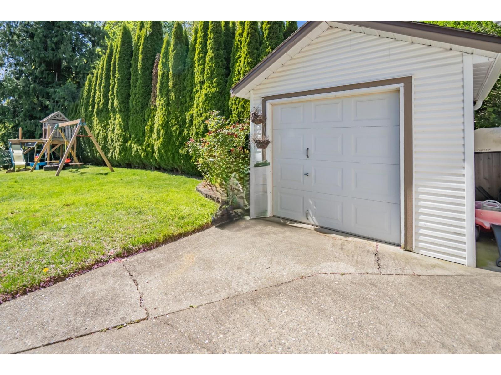 2523 Country Court, Abbotsford, British Columbia  V3G 1M1 - Photo 27 - R3116007