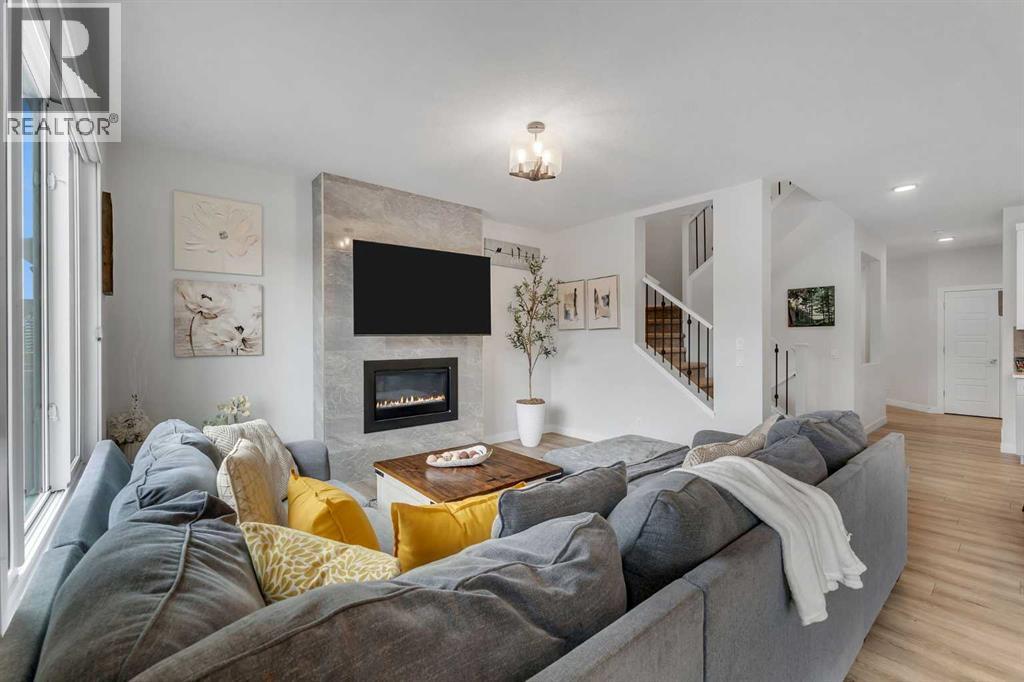 178 Creekstone Path SW, Calgary, Alberta  T2X 4P8 - Photo 6 - A2294914