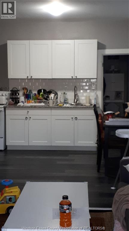 1050 Assumption, Windsor, Ontario  N9A 3C4 - Photo 5 - 26009379