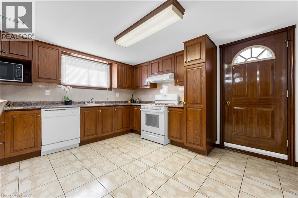 11 Forest Hill Crescent, Hamilton, Ontario  L8K 5V2 - Photo 36 - 40819197
