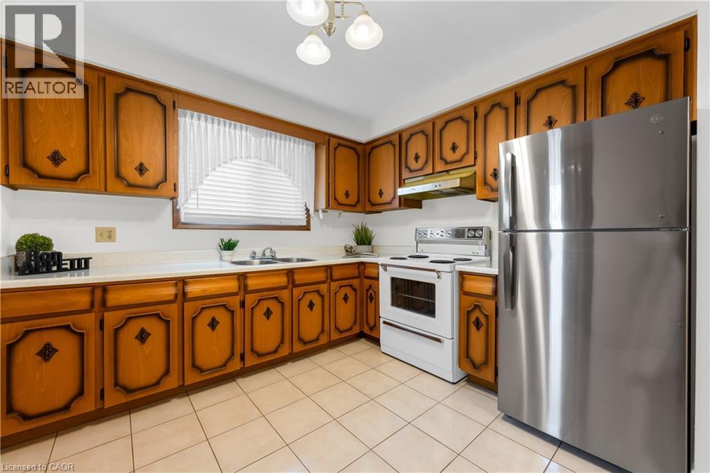 11 Forest Hill Crescent, Hamilton, Ontario  L8K 5V2 - Photo 11 - 40819197