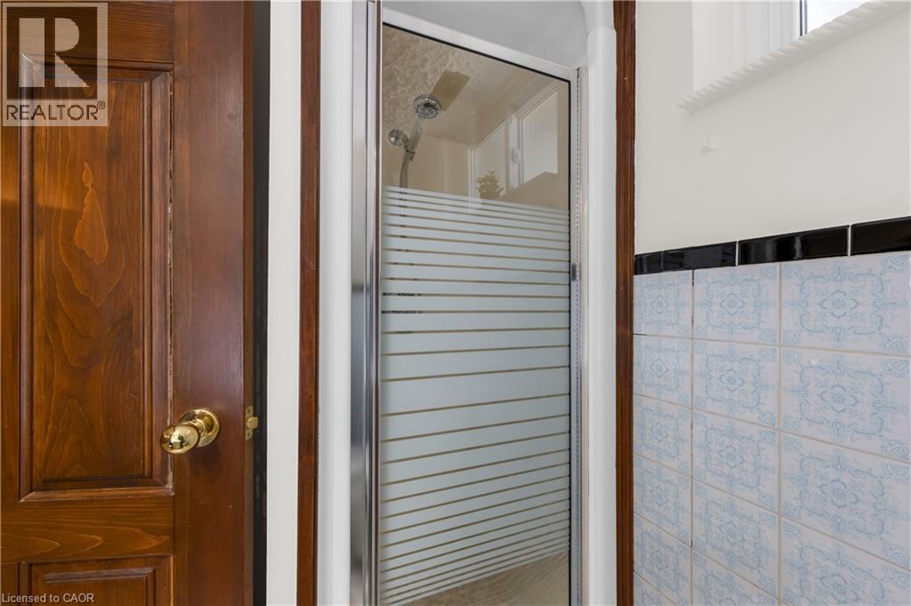 11 Forest Hill Crescent, Hamilton, Ontario  L8K 5V2 - Photo 39 - 40819197
