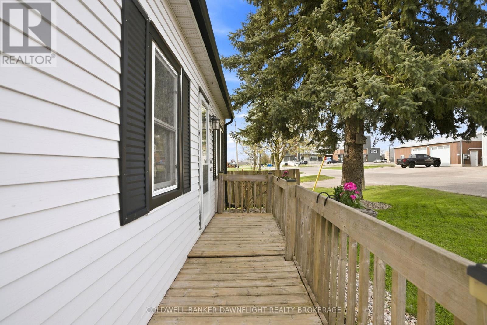 181 Mcconnell Street, South Huron, Ontario  N0M 1S3 - Photo 3 - X13052194