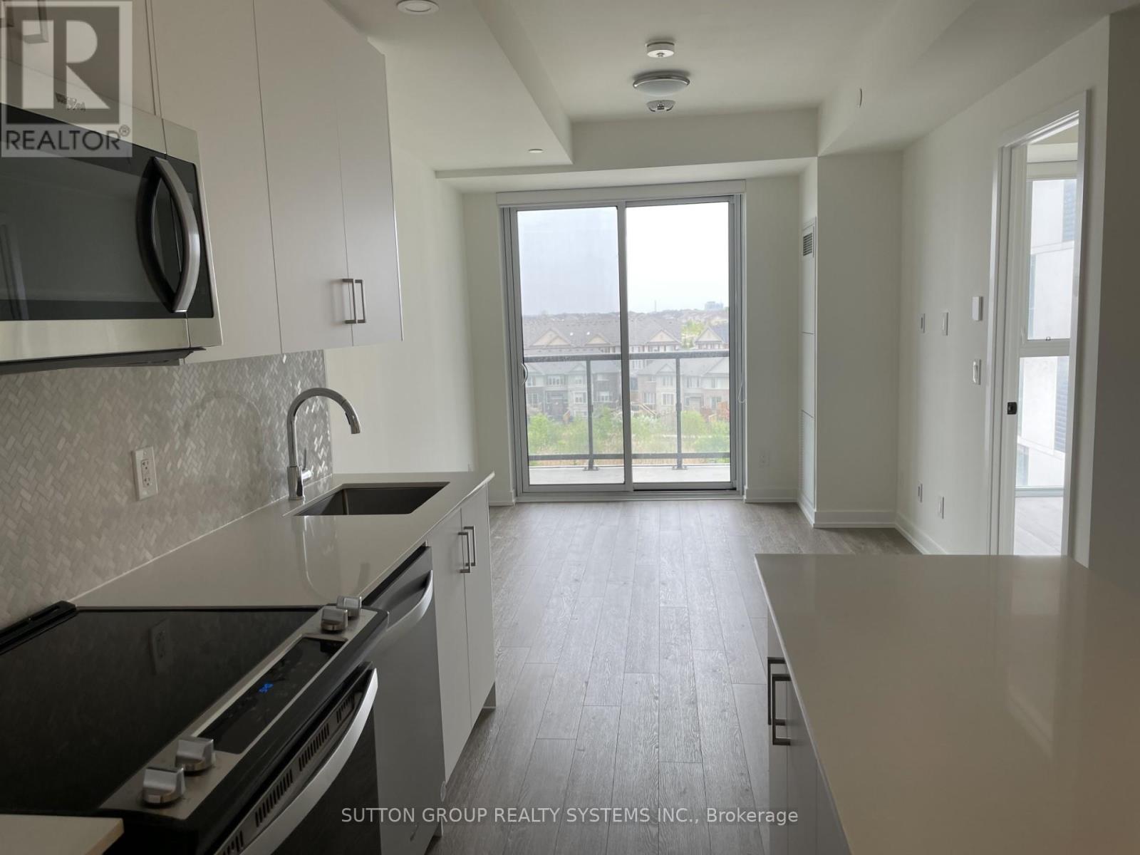 618 - 335 WHEAT BOOM DRIVE, Oakville, Ontario