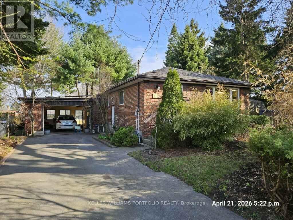 1228 St Mary's Avenue, Mississauga, Ontario  L5E 1H7 - Photo 2 - W13052162