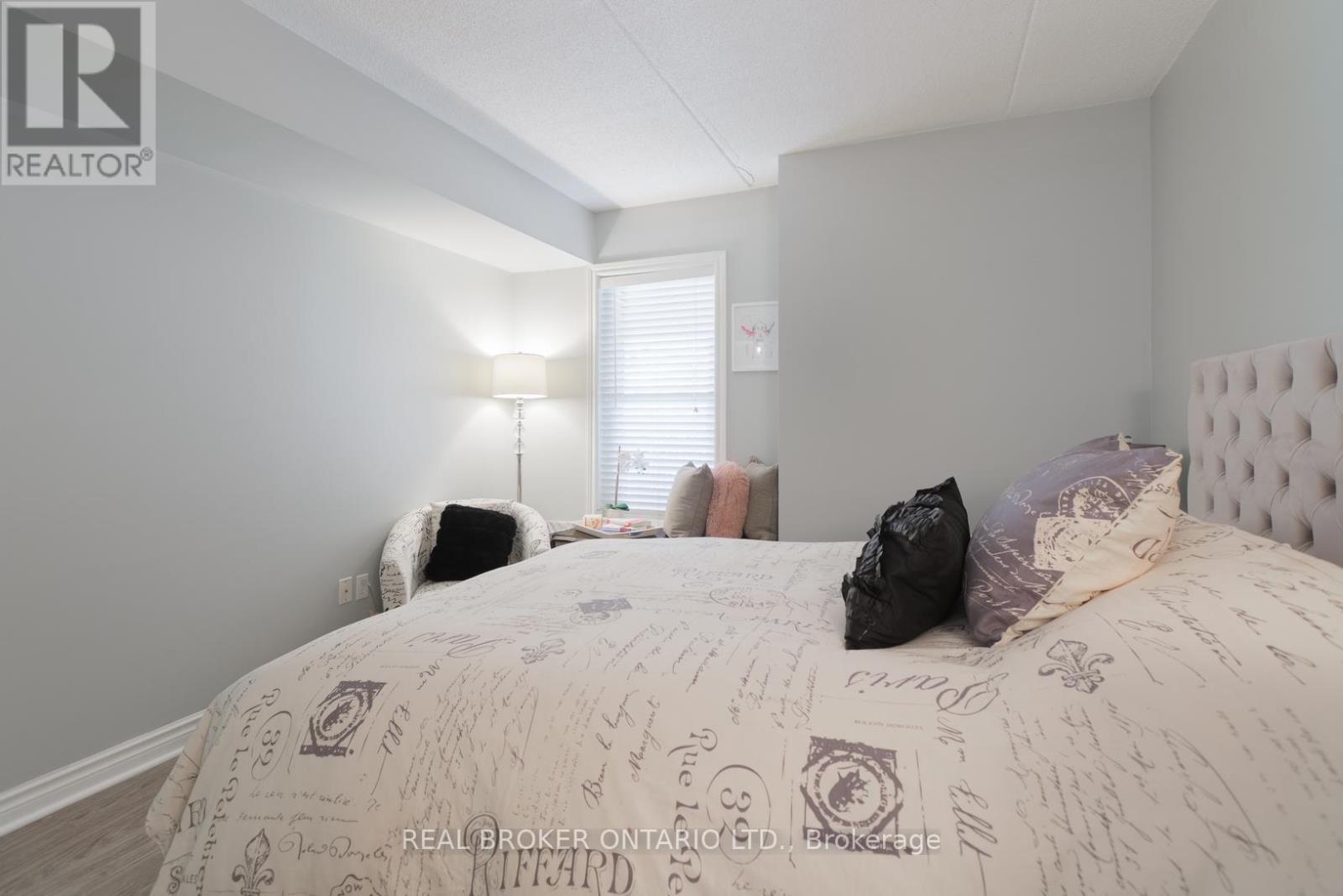 218 - 2040 Cleaver Avenue, Burlington, Ontario  L7M 4C4 - Photo 12 - W13052164
