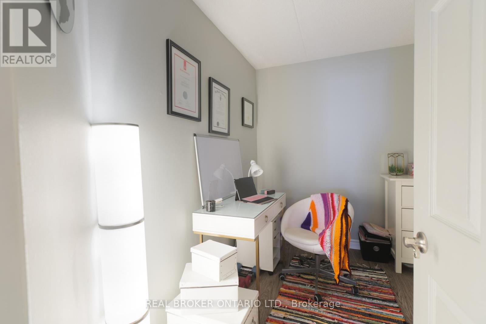 218 - 2040 Cleaver Avenue, Burlington, Ontario  L7M 4C4 - Photo 13 - W13052164