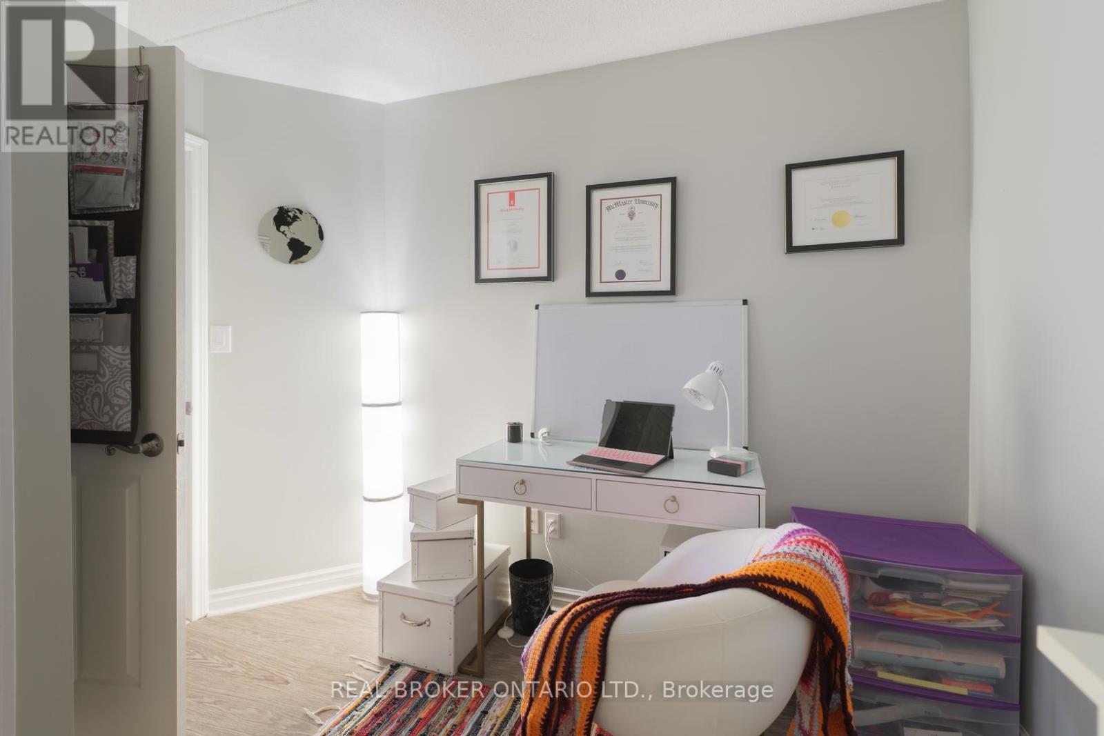 218 - 2040 Cleaver Avenue, Burlington, Ontario  L7M 4C4 - Photo 14 - W13052164