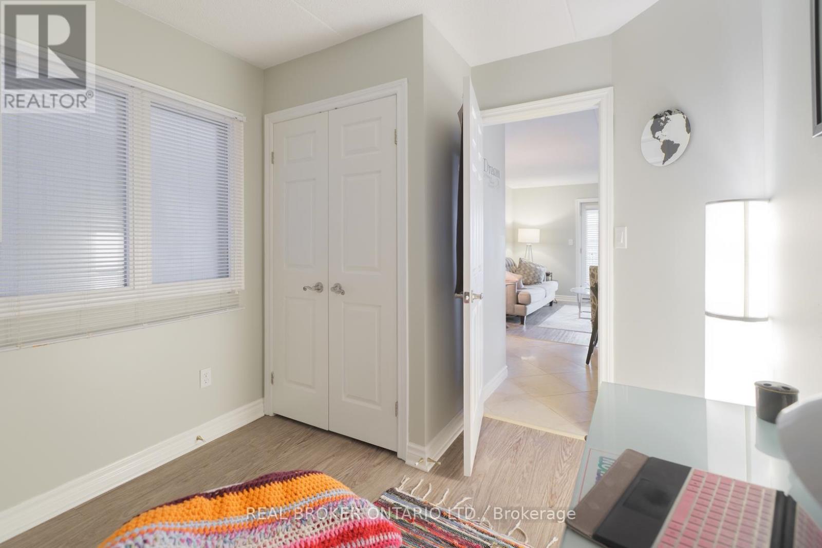 218 - 2040 Cleaver Avenue, Burlington, Ontario  L7M 4C4 - Photo 15 - W13052164