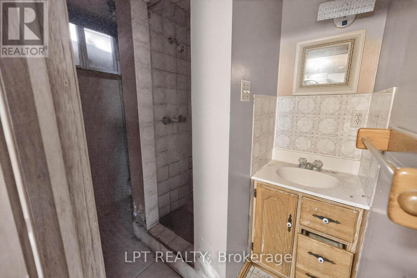 340 Fairlawn Street, Oshawa, Ontario  L1J 4R3 - Photo 36 - E13052138